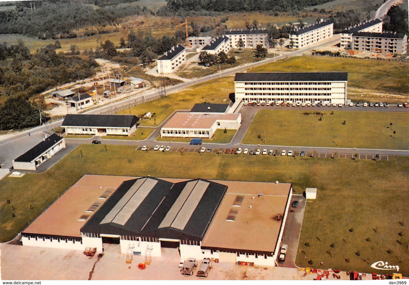 EGLETONS - Centre De Formation Professionnelle Accélérée - Architecte M.A. Varieras - Egletons