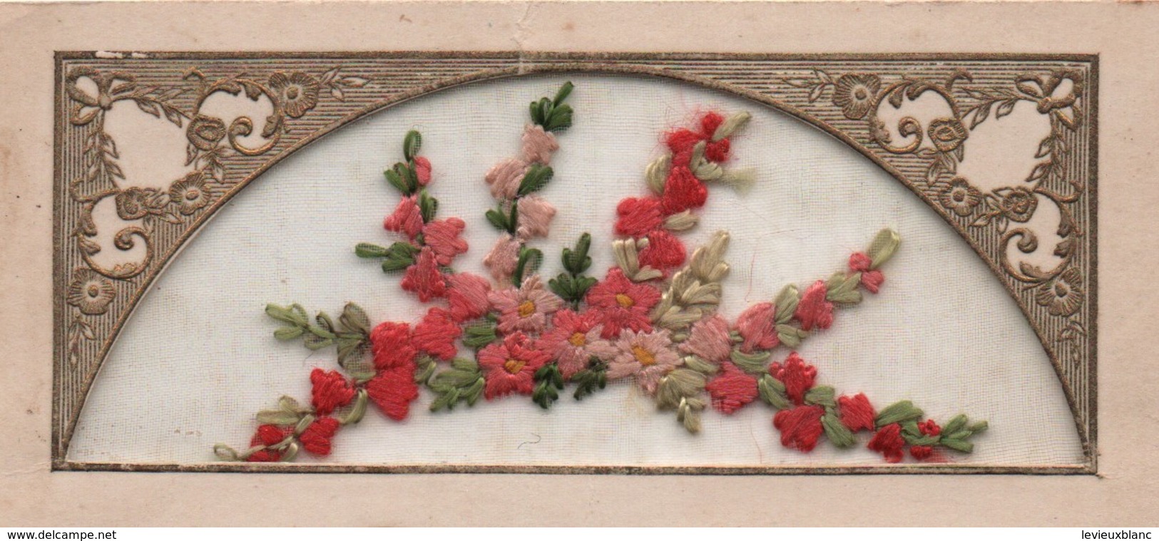 Carte De Voeux/ BONNE ANNEE/ Composition Florale  En Tissu/ Brodée Sur Tulle/Renée SABOURDIN/vers 1930     CVE149 - Nieuwjaar