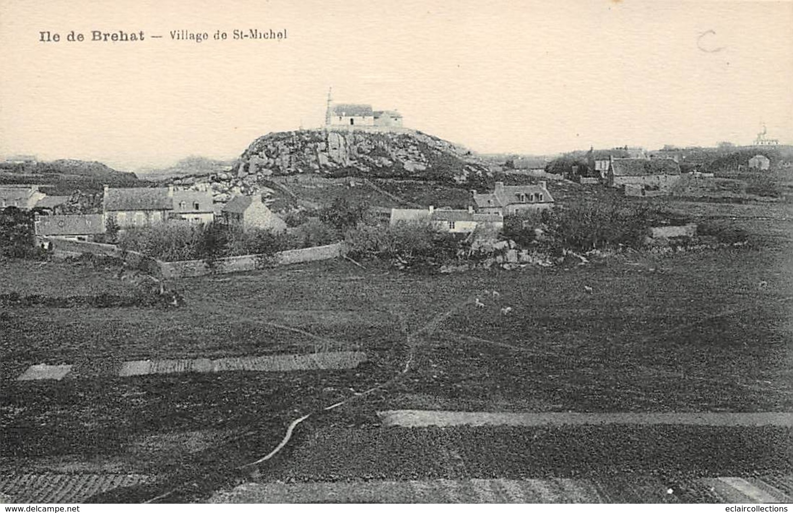 Ile De Bréhat             22      Village De St Michel  .             (voir Scan) - Ile De Bréhat