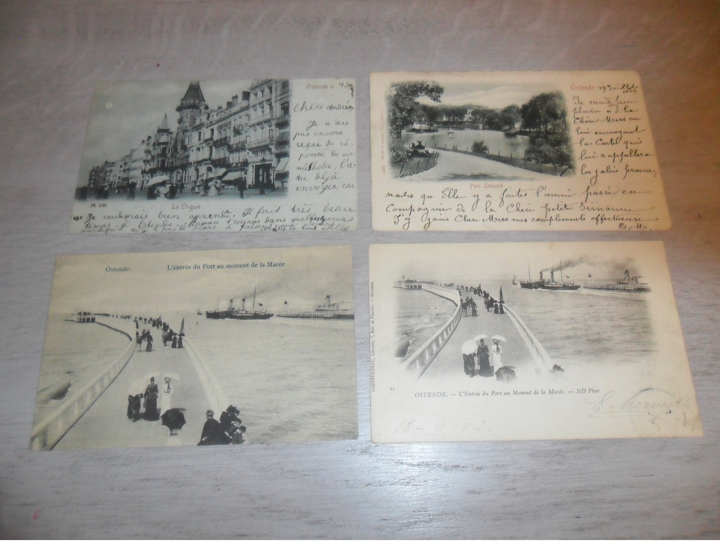 Beau lot de 60 cartes postales de Belgique  Ostende  Mooi lot van 60 postkaarten van Oostende - 60 scans