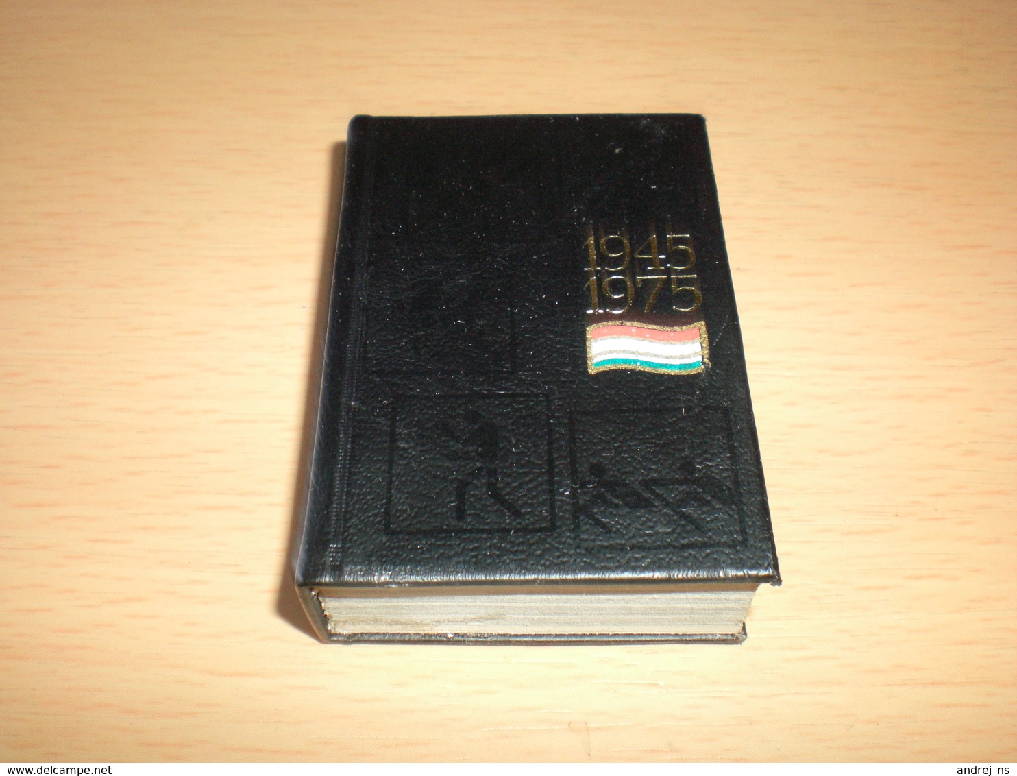 Mini Book Harom Evtizet Sportja 1945-1975 Sport Of Three Decades - Otros & Sin Clasificación