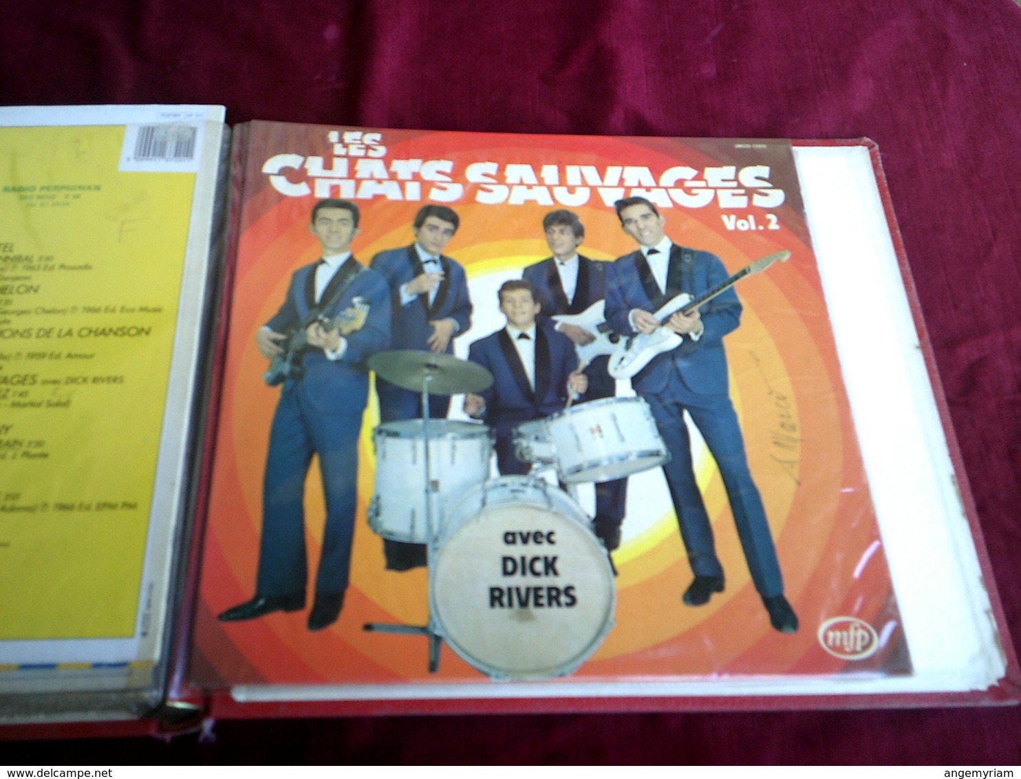 classeur avec disques vinyle de dick rivers total 9 / 33 tours + 1/ 33 TOURS DOUBLE