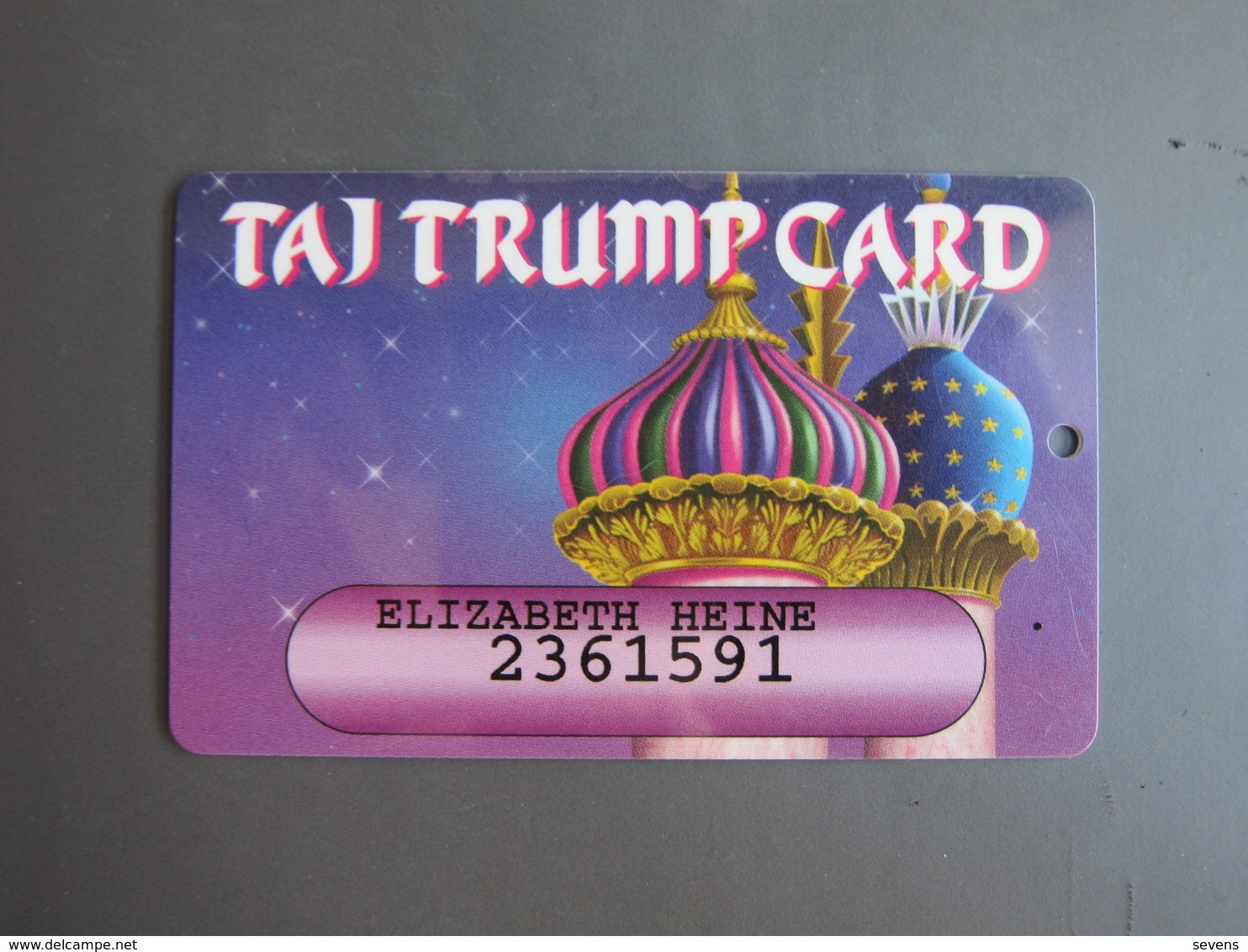 Trump Mahal Casino TAJ Card Card,edge Tiny Damaged - Casino Cards