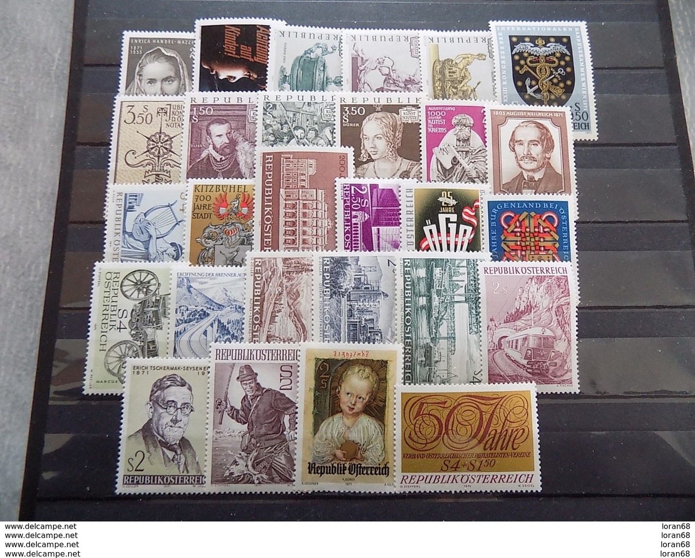 Année Complète 28 Timbres Neuf Autriche 1971 - Años Completos