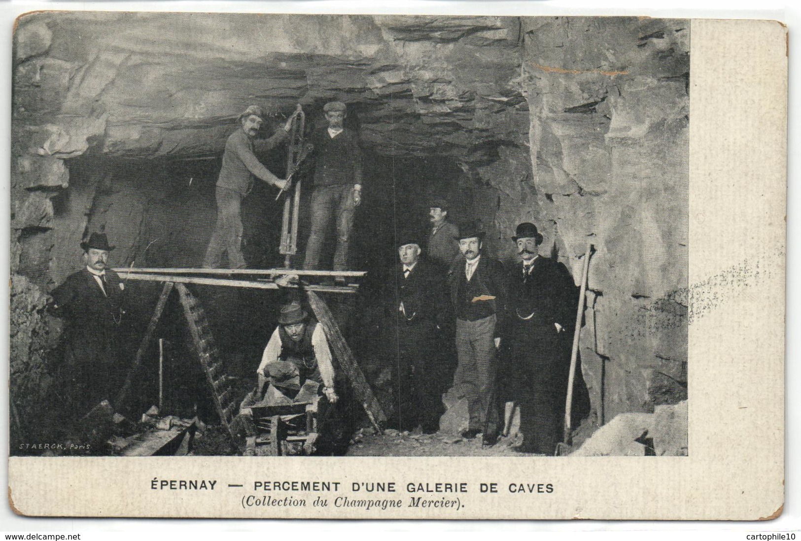 EPERNAY  PERCEMENT D UNE GALERIE DE CAVES - Epernay