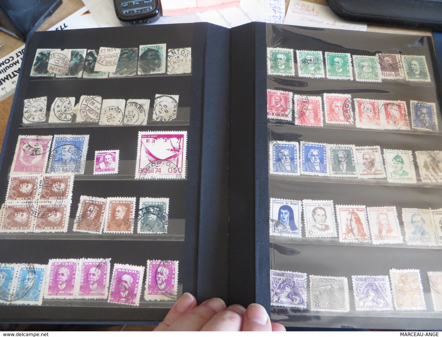 1 petit lot de timbres en 6 classeurs,vietnam et un peu de chine,europe et divers petit lot