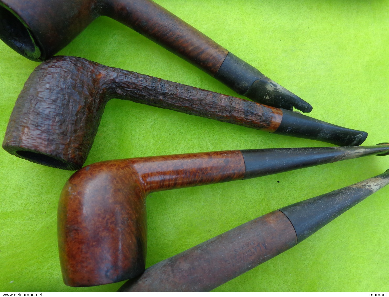 Lot De  Pipes Et Autre  Matiere A Identifier -4- - Other & Unclassified