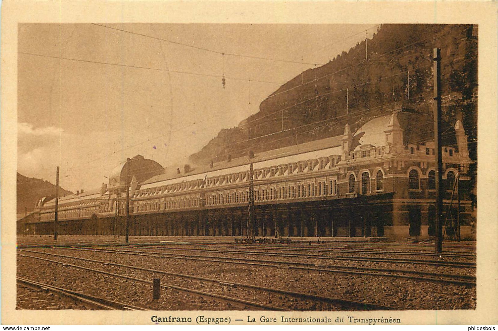 ESPAGNE CANFRANC   La Gare Internationale Du Transpyrénéen - Autres & Non Classés