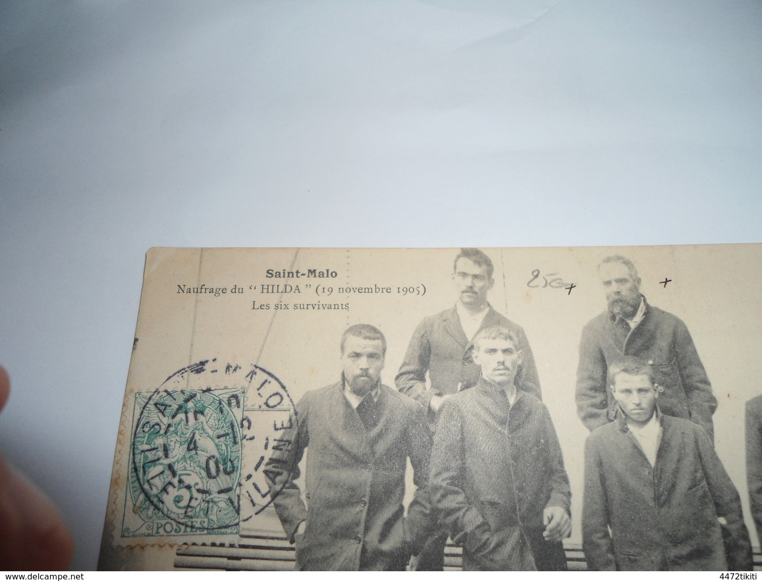 C.P.A.- Saint Malo (35) - Les Six Naufragés Survivants Du "Hilda"- 1905 - SUP (BV 89) - Saint Malo