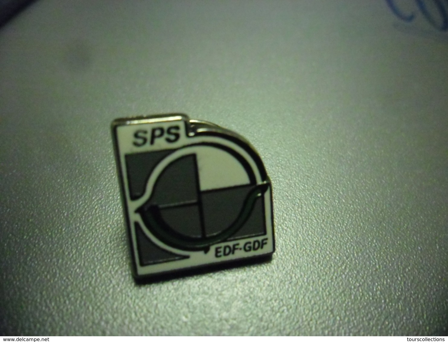 Pin's EDF GDF - SPS @ 15 Mm X 15 Mm - EDF GDF