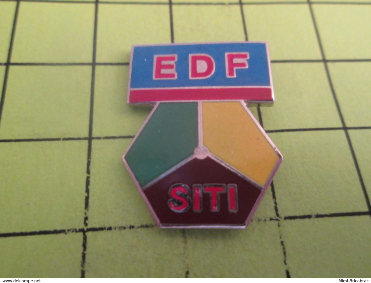 SP05 Pin's Pins / Beau Et Rare : THEME EDF GDF / SITI - EDF GDF