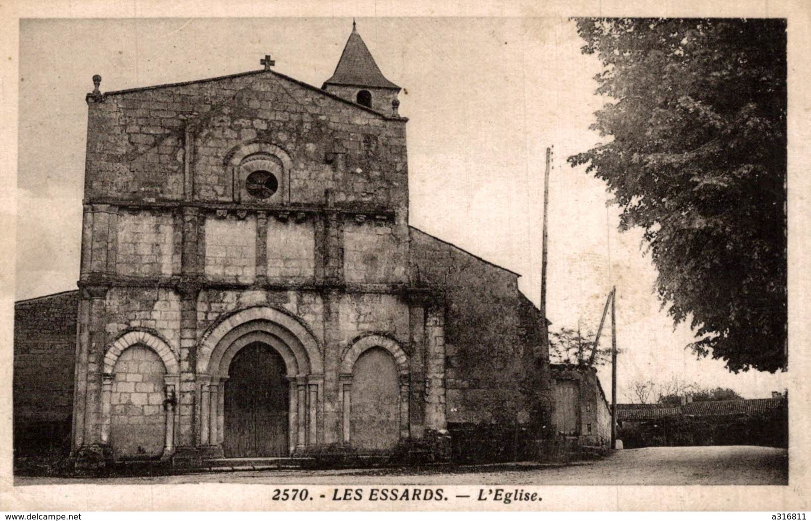 LES ESSSARDS L EGLISE - Les Essarts