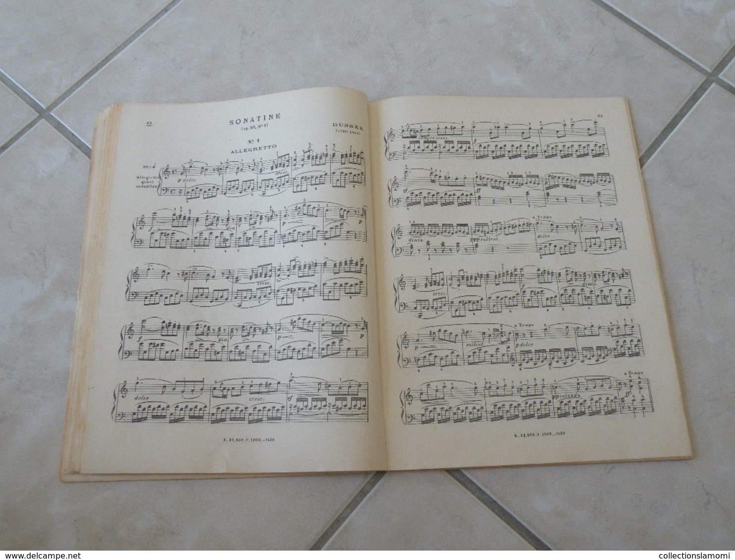 Les Classiques Favoris du Piano -(Voir les photos table des 40 titres )- Livre de Partition 106 pages