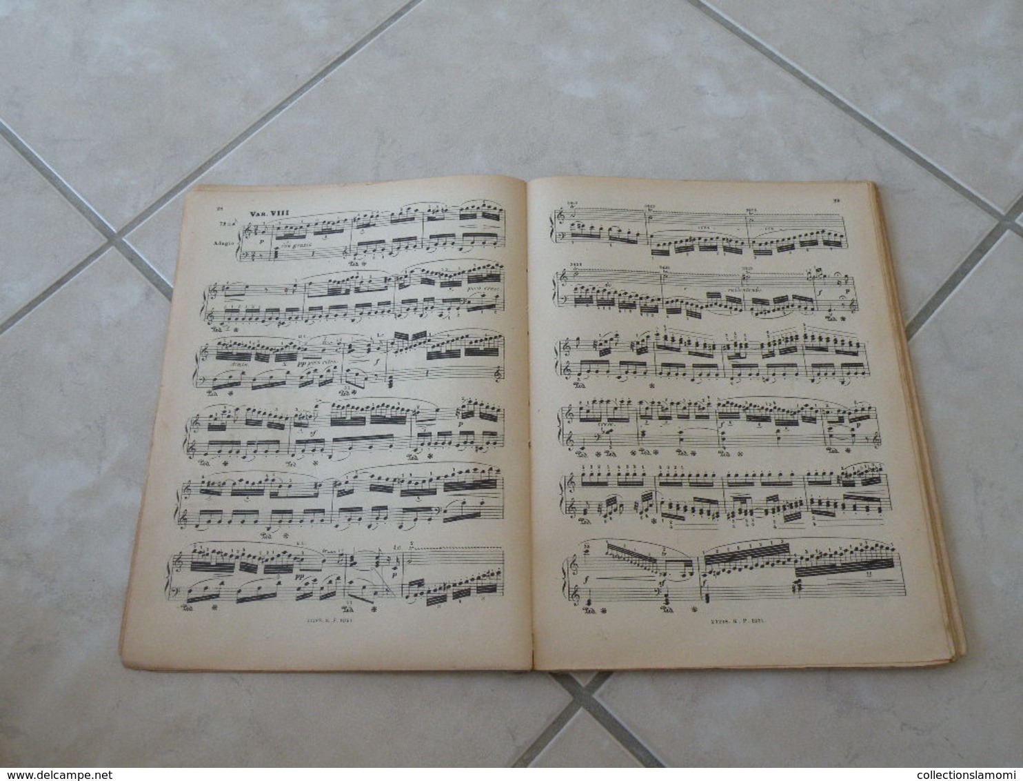 Les Classiques Favoris du Piano -(Voir les photos table des 29 titres)- Livre de Partition 139 pages