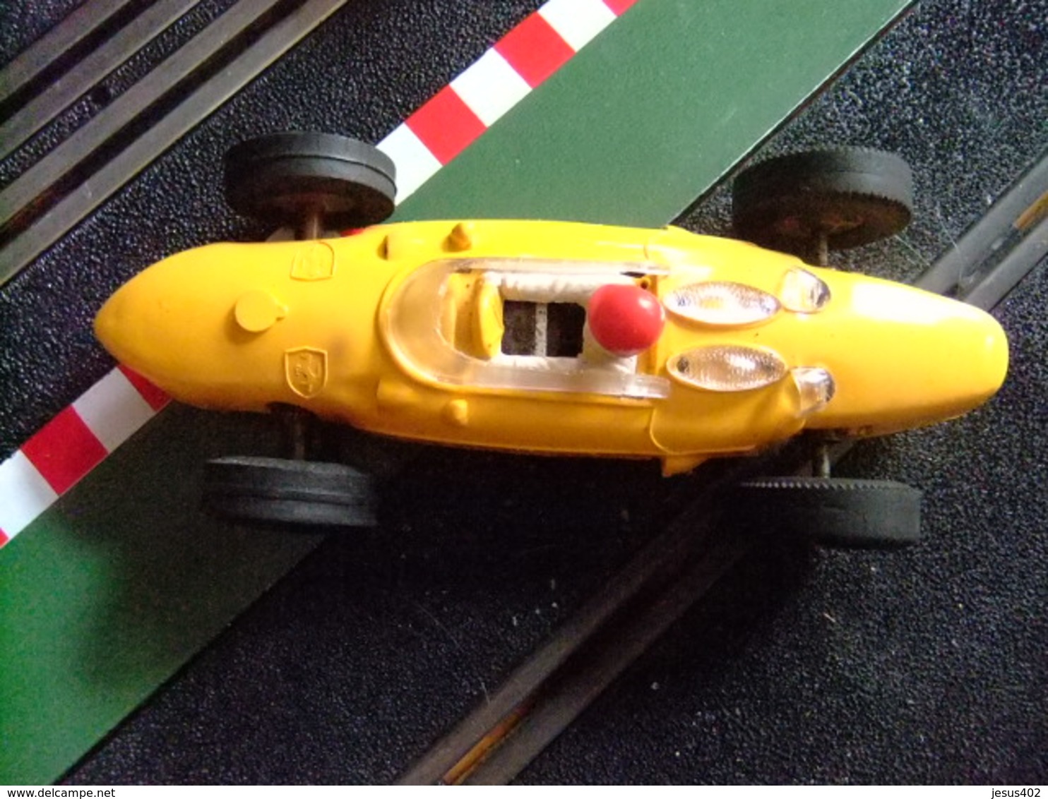 SCALEXTRIC FERRARI V 6 SHARNOSE TRIANG // AMARILLO  GUIA FIJA // MADE IN SPAIN - Road Racing Sets