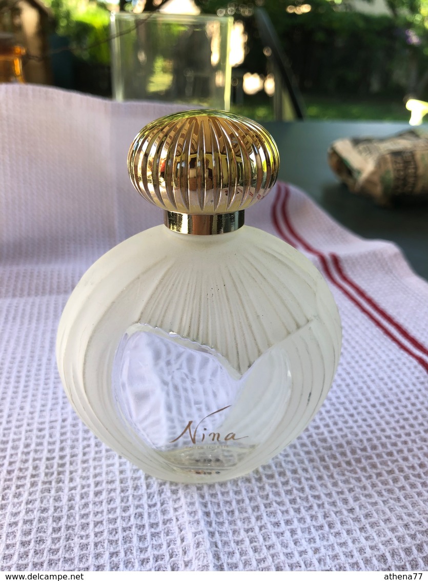 FLACON D'EAU DE TOILETTE En CRISTAL LALIQUE 100ml / NINA De NINA RICCI - Flacons (vides)