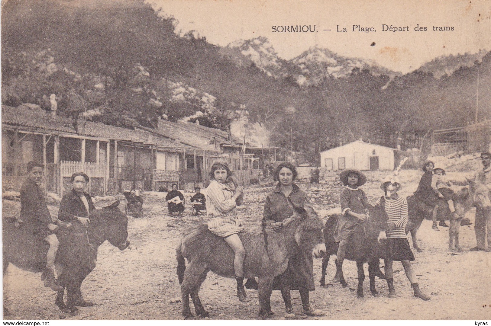 RARE . SORMIOU (13) La Plage . Départ Des Trams (des Anes ) Très Animée - Autres & Non Classés