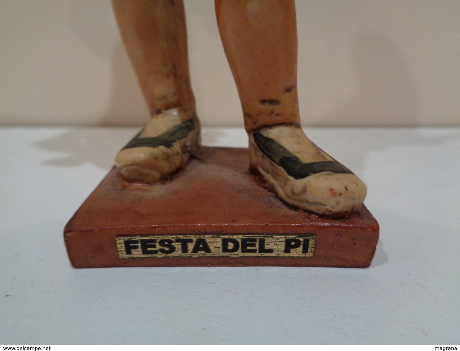 Escultura Tradicional De Porcelana De Un Trabucaire. Festa Del Pi De Centelles, Vic (Catalunya). - Autres & Non Classés