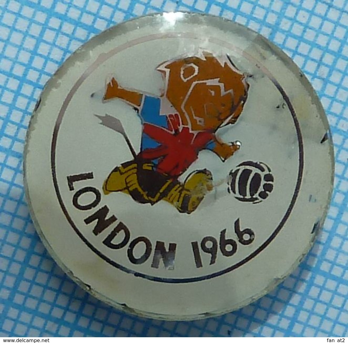 USSR / Badge / Soviet Union / UKRAINE / Football. FIFA Cup 66. World Championship . London. England. Lion 1966. - Fútbol