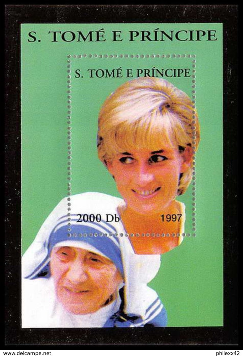 135 Sao Tomé E Principe Bloc N°372 OR Gold Stamps Lady Diana Cote 10 Eu British Royal Family - Sao Tome Et Principe