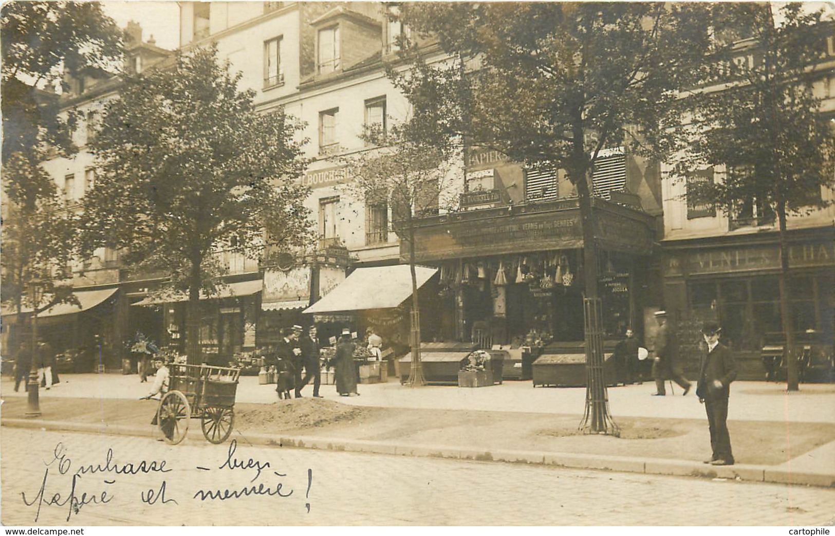 75013 - PARIS - Carte Photo De Commerces Au 18 Avenue D'Italie Dont Peinture Et Vernis Tournel - Arrondissement: 13