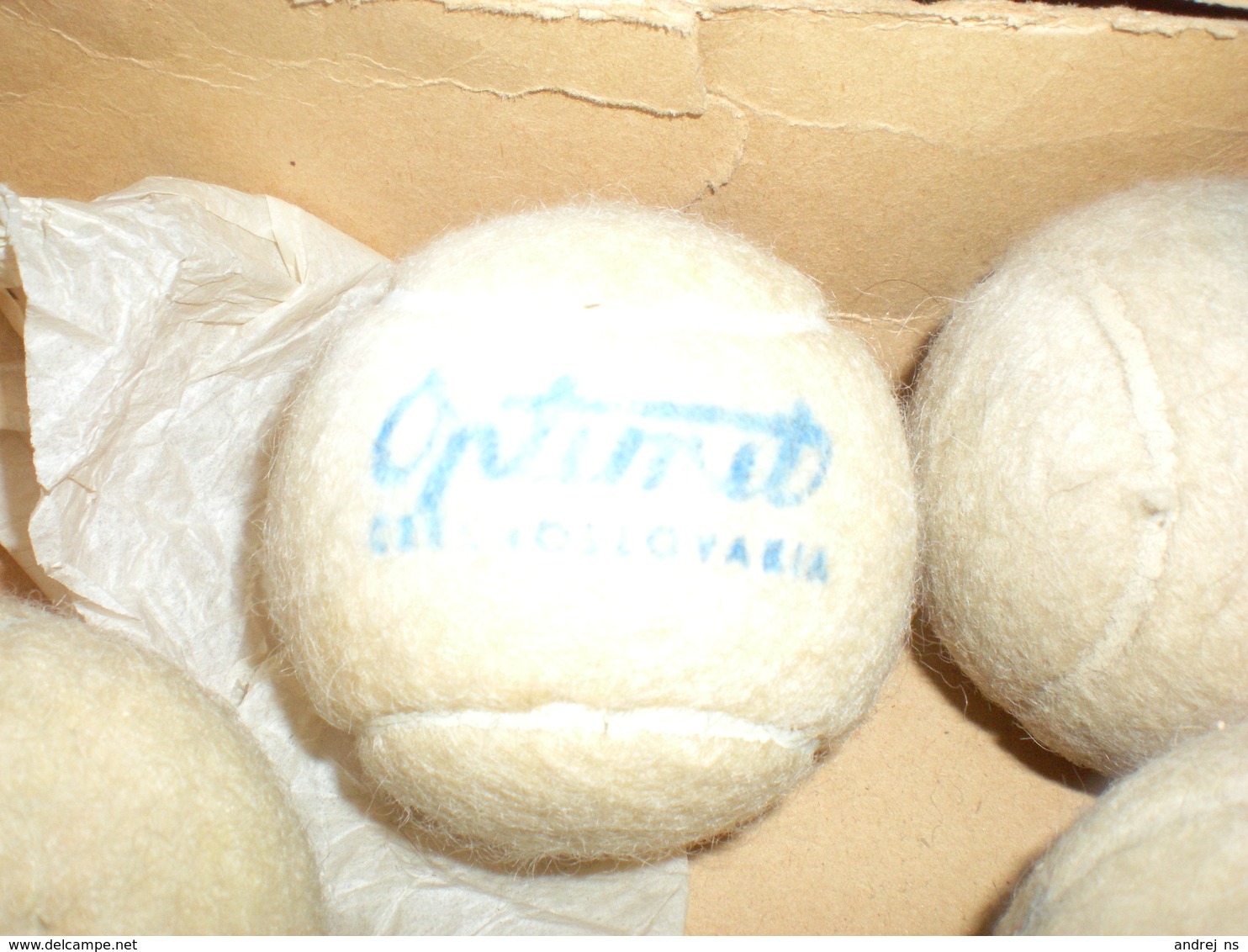 tennis balls in the original box 4 balls Optimut czechoslovakia