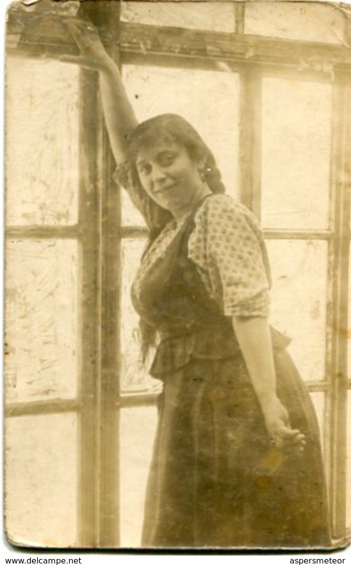 PORTRAIT OF A WOMAN, RETRATO DE UNA MUJER, PORTRAIT D'UNE FEMME. POSTAL POSTALE CPA YEAR 1917 NON CIRCULE - LILHU - Mujeres