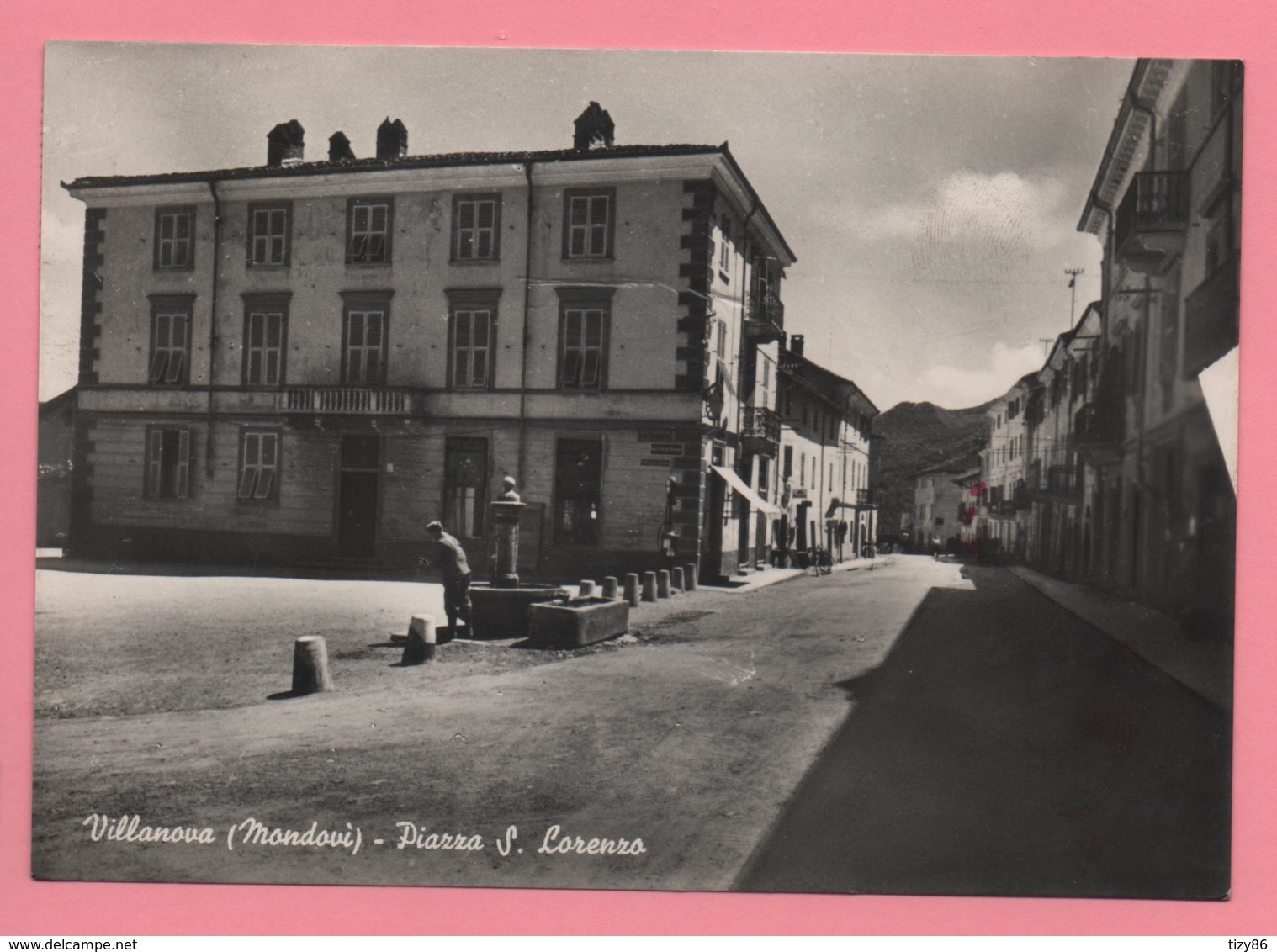 Villanova (Mondovì) - Piazza S. Lorenzo - Cuneo