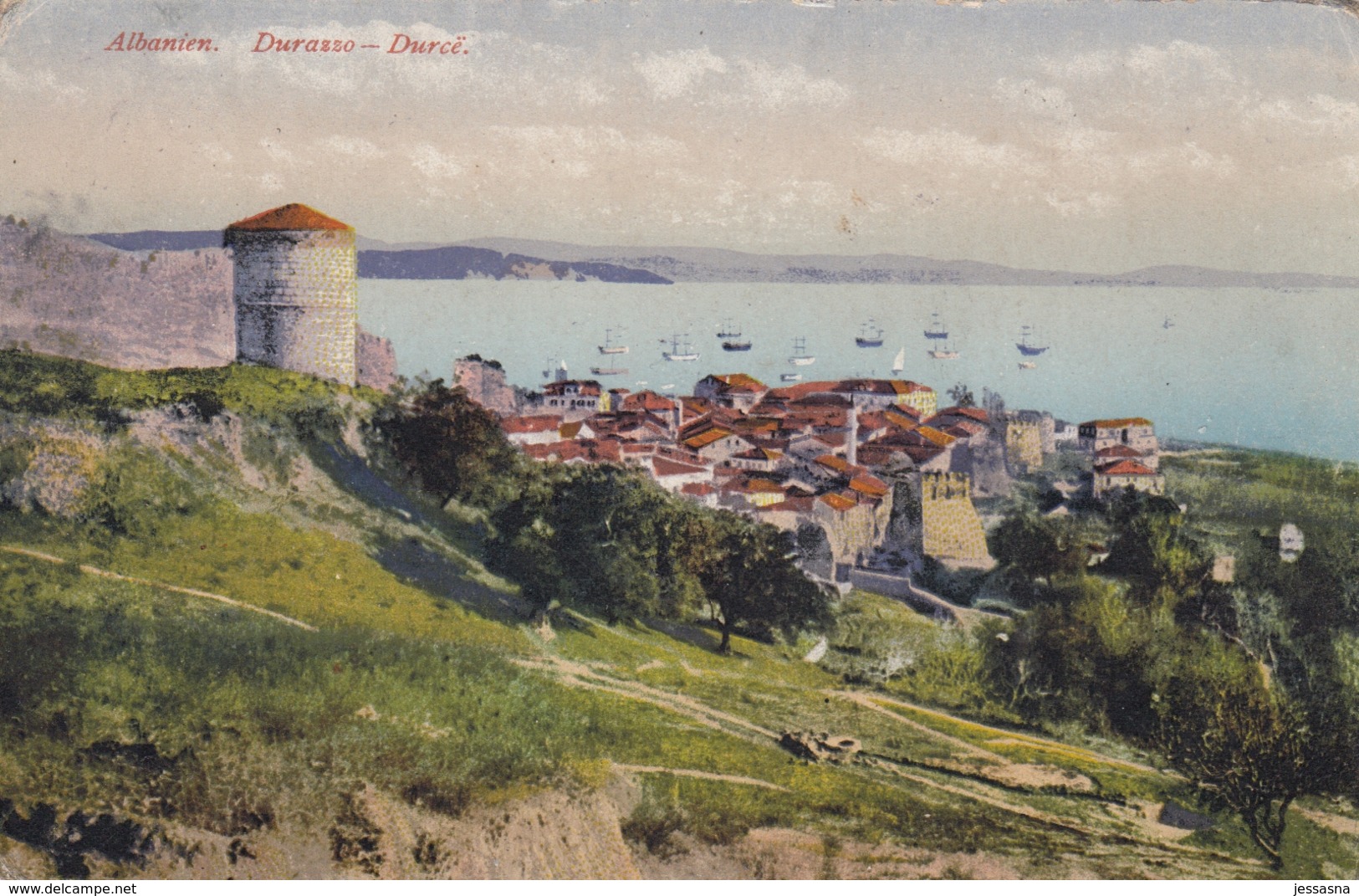 AK - Albanien -DURAZZO (Durres) - Blick Zur Hafenstadt Mit Befestigungsturm 1918 - Albanien