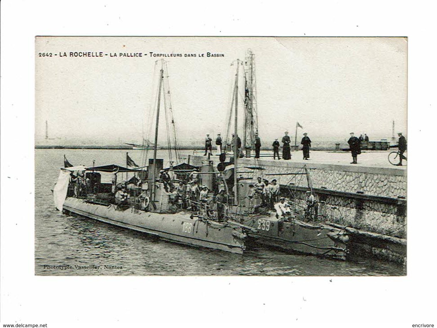 Cpa LA ROCHELLE LA PALLICE Torpilleurs Dans Le Bassin Bateau Militaires 2642 Vassellier - La Rochelle