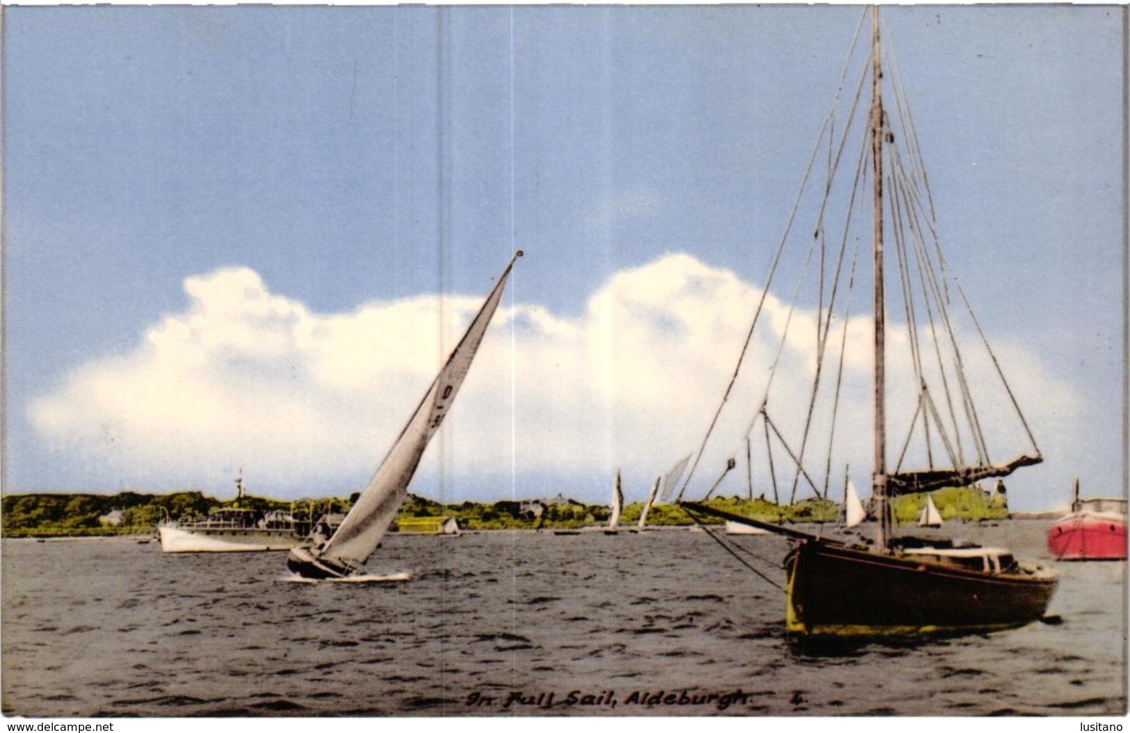 Aldeburgh Suffolk England United Kingdom Sailing Boats Voilier 1950s Postcard - Ipswich