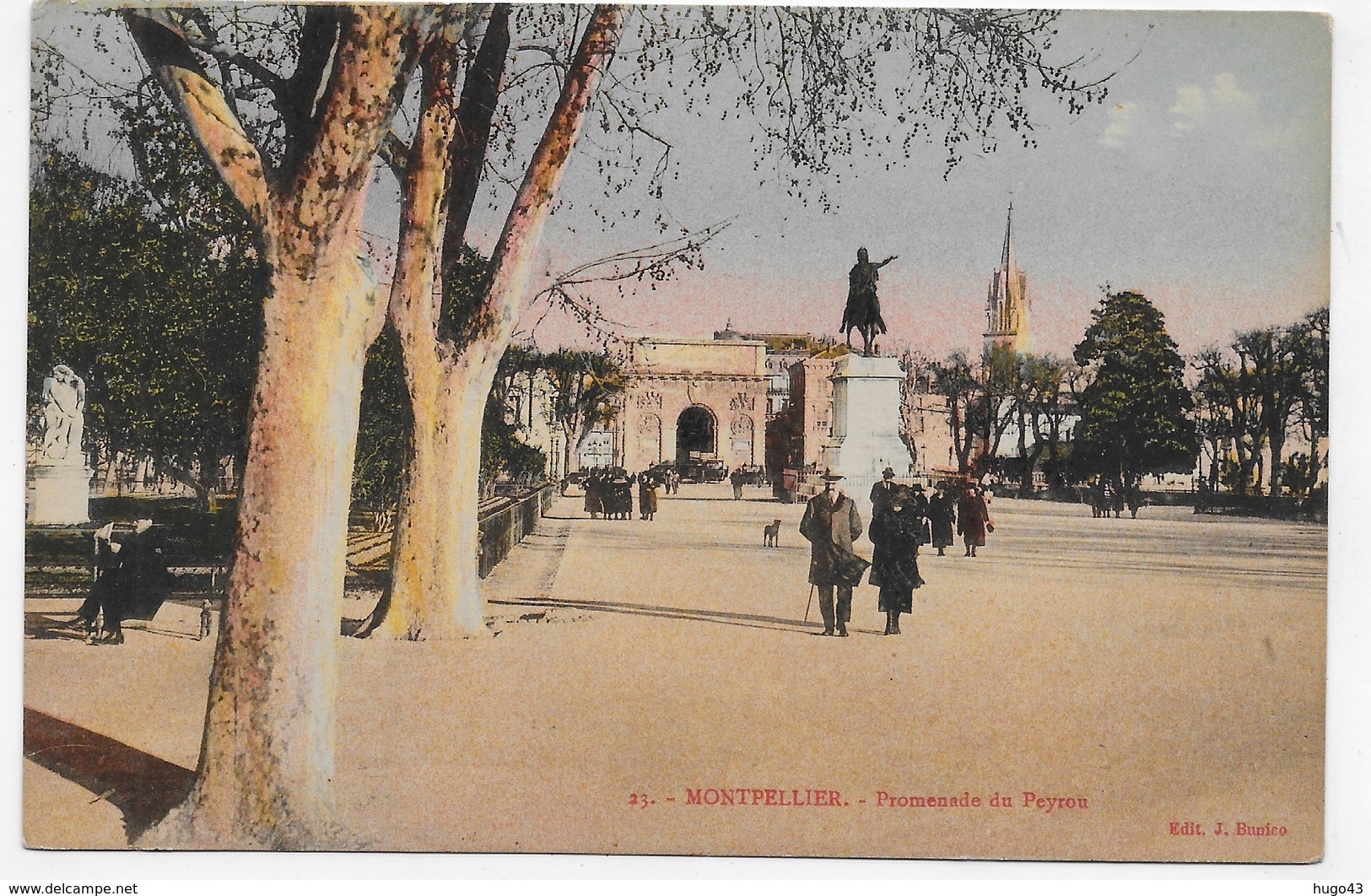 MONTPELLIER - N° 23 - PROMENADE DU PEYROU AVEC PERSONNAGES - CPA COULEUR NON VOYAGEE - Montpellier