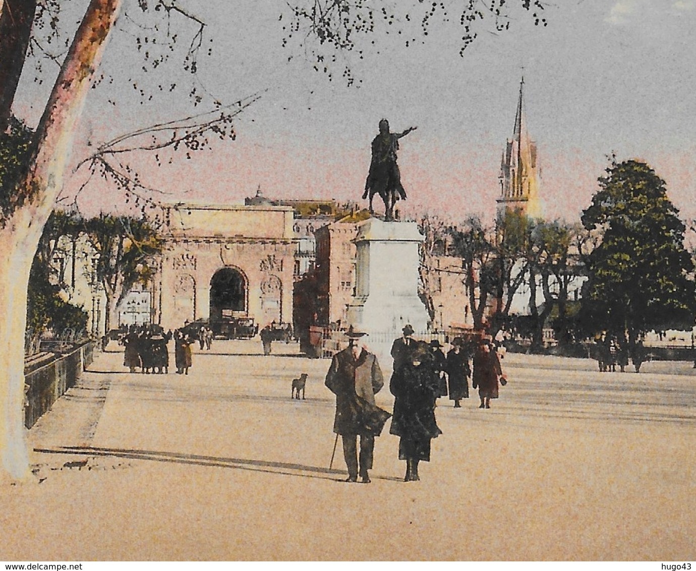 MONTPELLIER - N° 23 - PROMENADE DU PEYROU AVEC PERSONNAGES - CPA COULEUR NON VOYAGEE - Montpellier