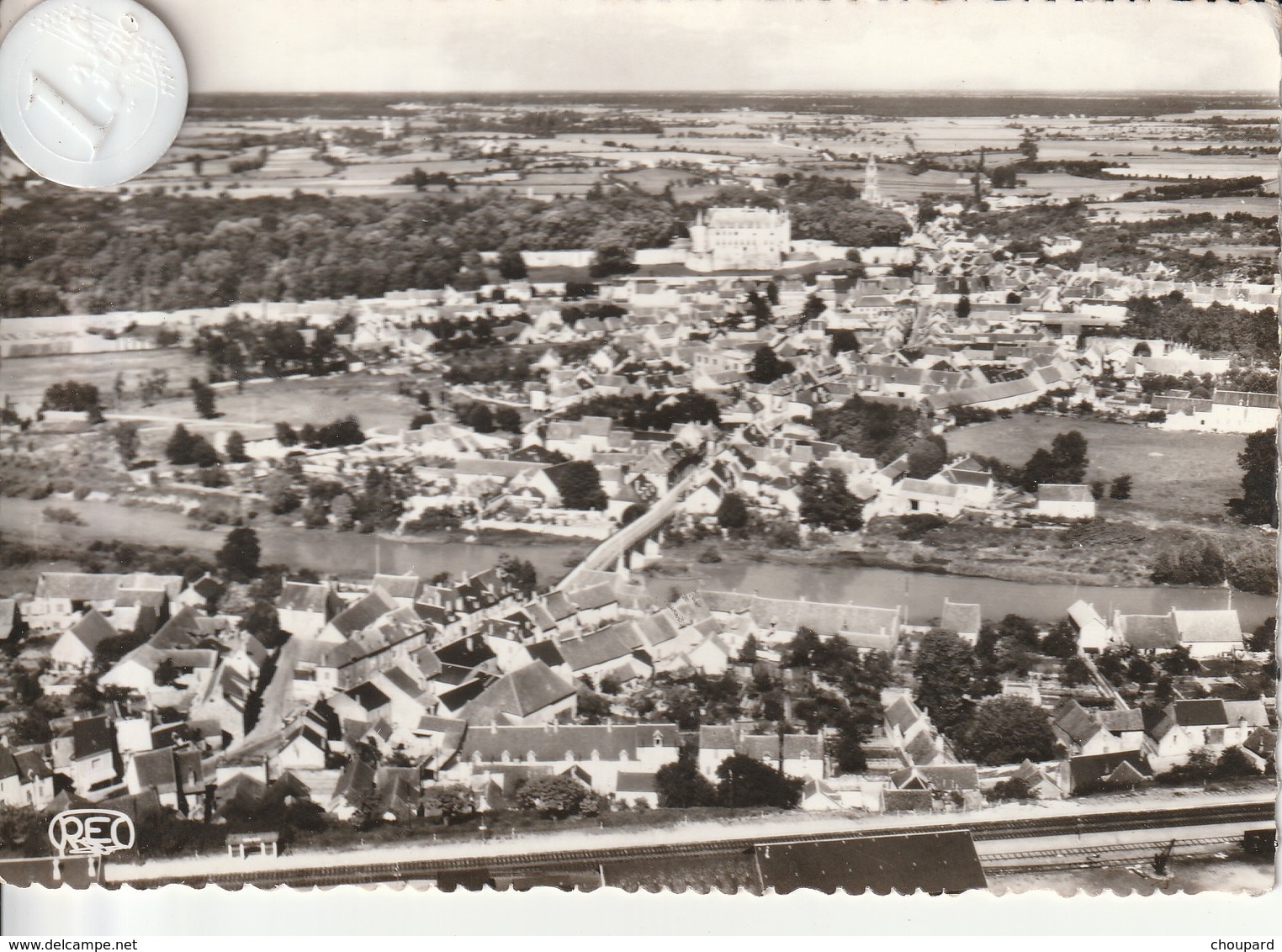 18 - Très Belle Carte Postale Semi Moderne De   CHATEAUNEUF SUR CHER   Vue Aérienne - Chateauneuf Sur Cher