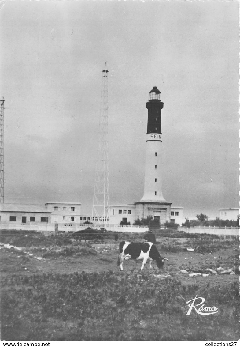 29-ILE-DE SEIN- LE PHARE ET LA CENTRALE ELECTRIQUE - Ile De Sein