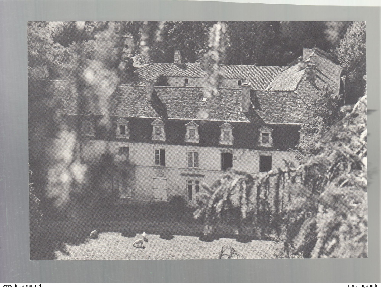 CP (16) Charras  -  Abbaye De Grosbot - Vue Aérienne - Autres & Non Classés