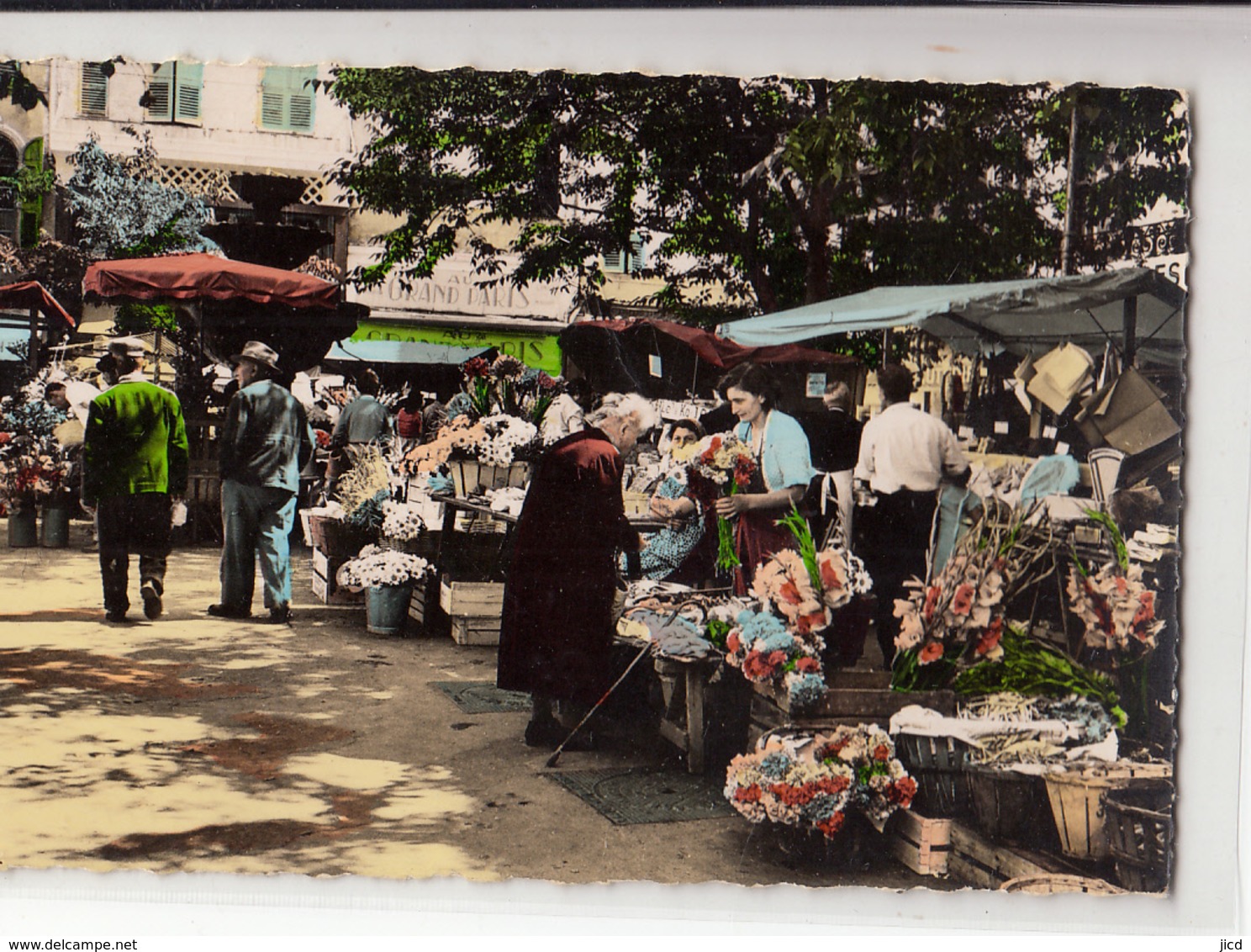 06- Grasse  La Place Aux Aires Et Le Marche Aux Fleurs - Grasse