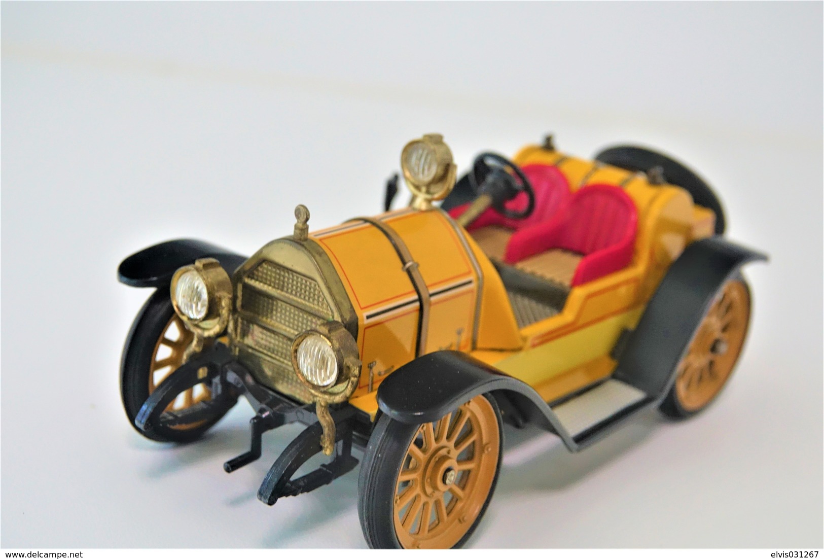 Vintage TIN TOY CAR : Maker SCHUCO - YELLOW 1225 - Mercer Typ 35j 1913 - 18cm - West Germany  - Friction - Collectors E Strani - Tutte Marche