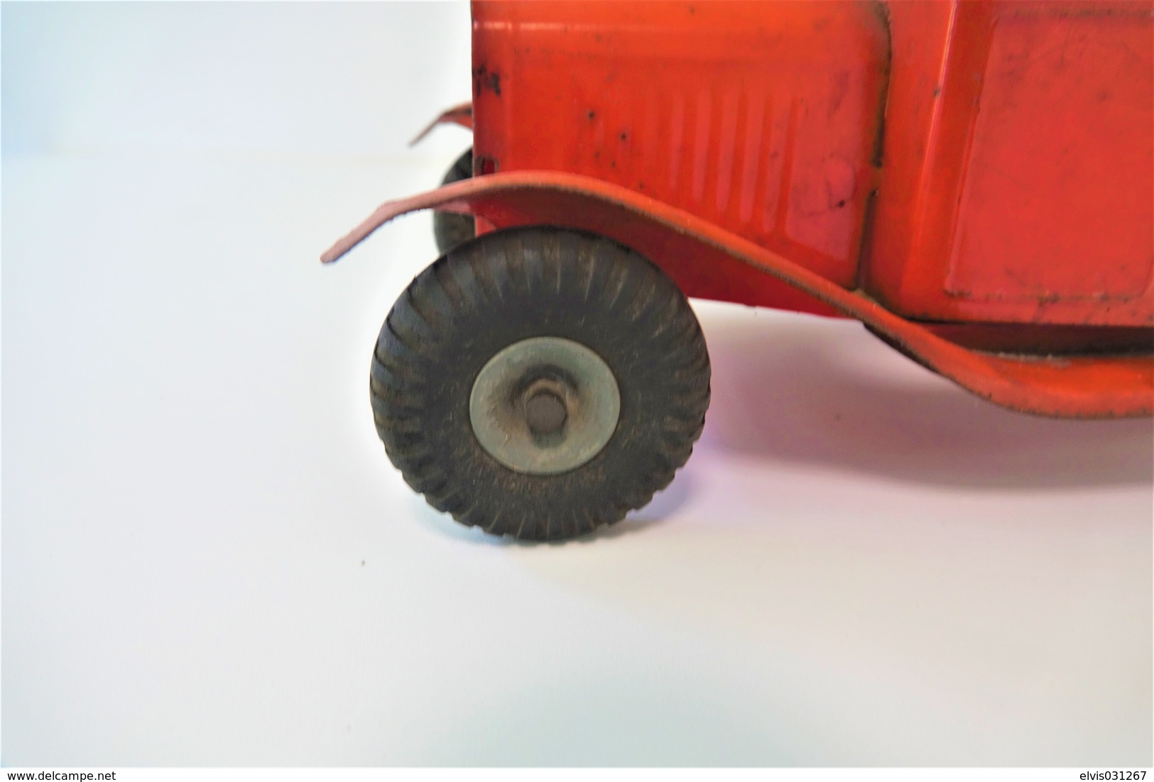 Vintage  : Triang - Lines Bros 'Bedford' Red Tipper Truck Toy - Pressed Steel - pre war