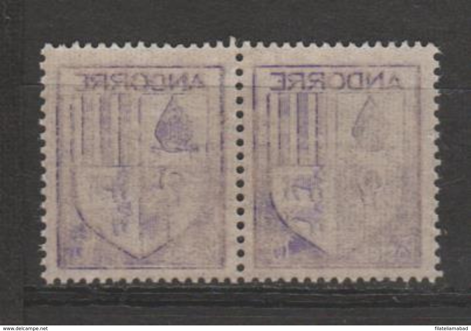 ANDORRA-CORREO FRANCES VARIEDAD PAREJA DE SELLO  CALCADO POR EL REBERSO RECTO BERSO (S.8) - Unused Stamps