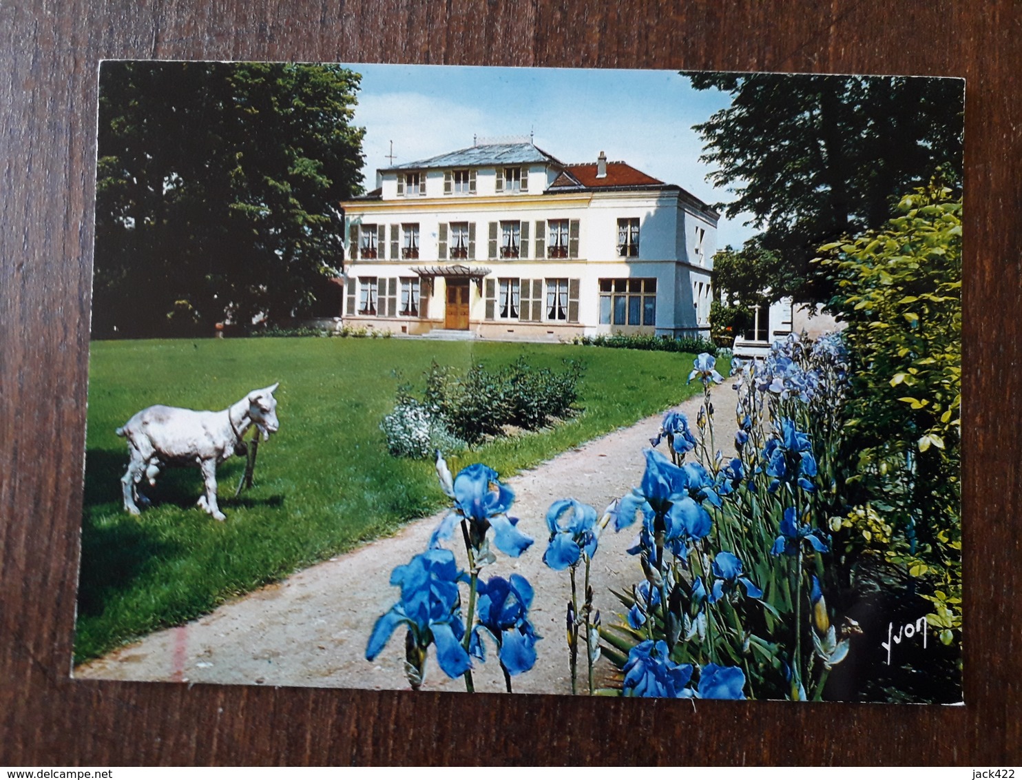 L21/871  Fresnes - Villa Sainte Marguerite - Maison De Repos - Façade Vue Du Parc - Fresnes