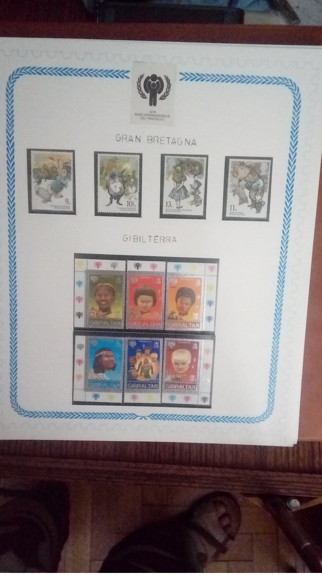 francobolli album anno del fanciullo 1979