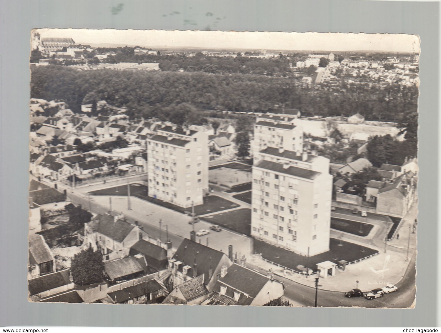 CP (18) En Avion Au Dessus De ... Bourges - Cité Du Beugnon - Bourges