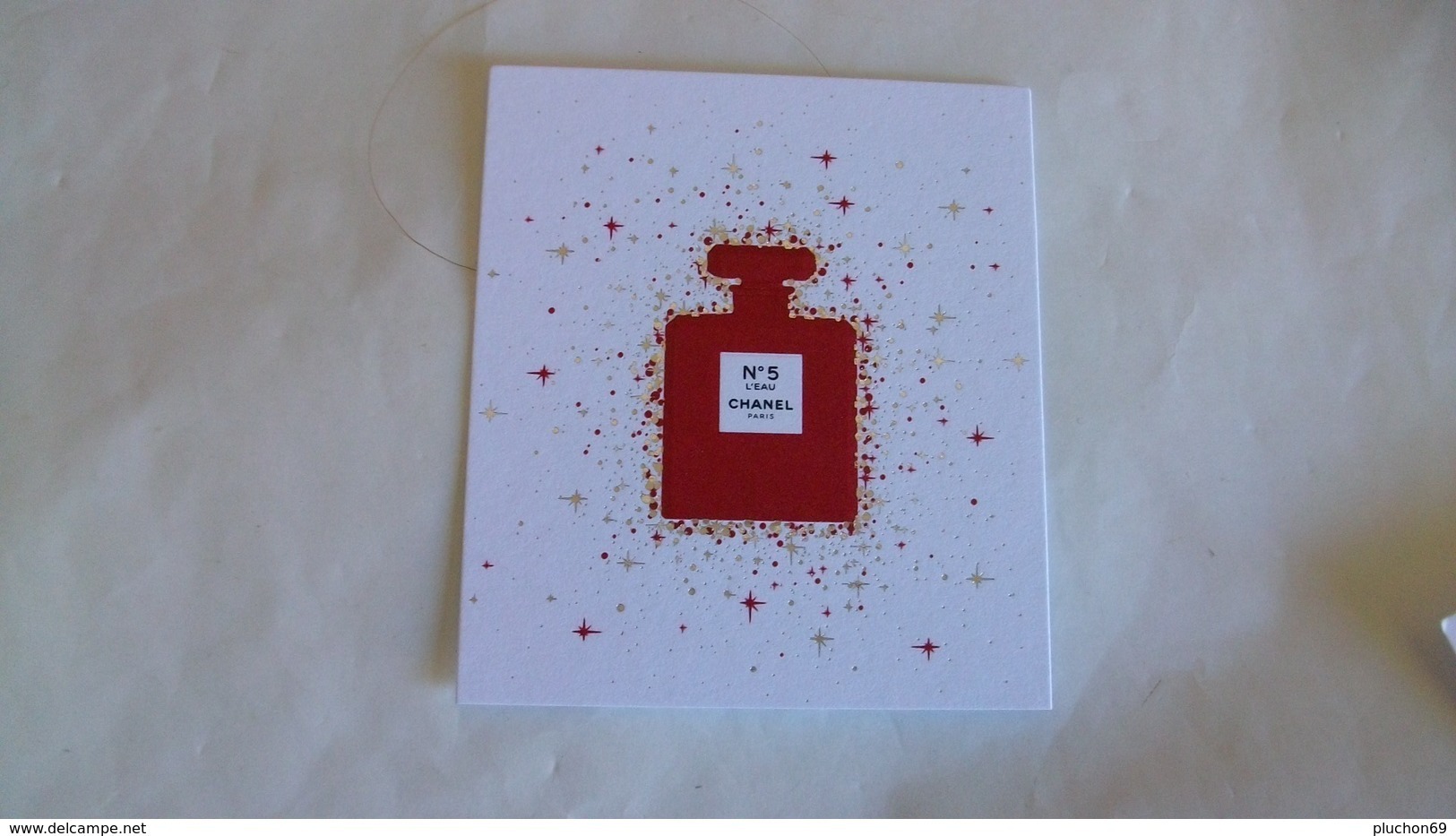 Carte Parfumée Chanel N° 5 L'eau Flacon Rouge  (Noel 2018/2019) - Modern (ab 1961)