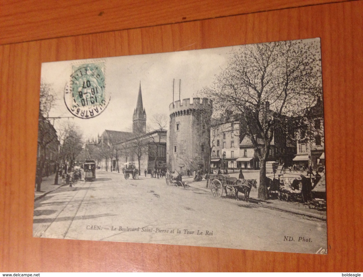 CAEN  -le Boulevard Saint Pierre Et La Tour Le Roi - Caen