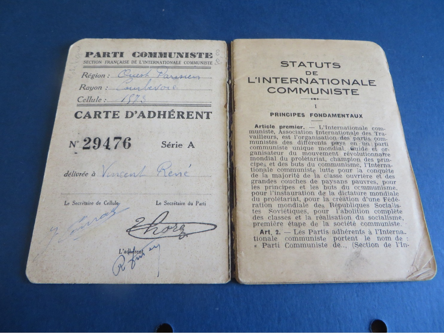 CARTE D'ADHERENT AU PARTI COMMUNISTE Dans Les Années 30,,avec Timbres TRES RARE(2) - Documents Historiques