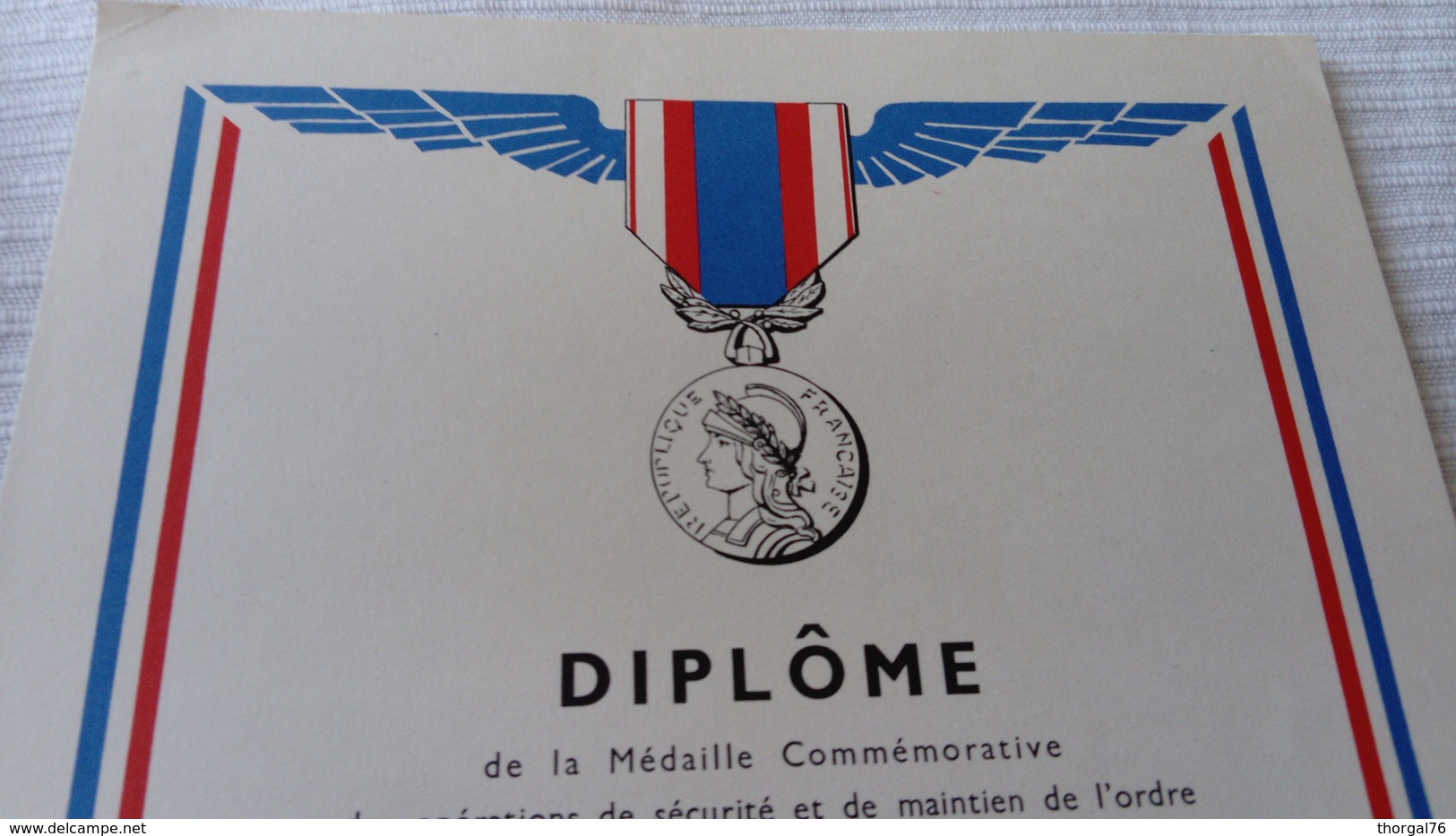 ARMEE DE L'AIR MEDAILLE COMMEMORATIVE DES OPERATIONS DE SECURITE ET DE MAINTIEN DE L'ORDRE EN AFRIQUE DU NORD - Aviazione