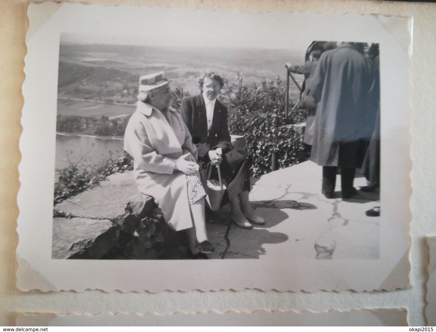 140 PHOTOS ORIGINALES NOIR-BLANC DONT 100 PHOTOS DE 2 ALBUMS D UNE FAMILLE DE BELGIQUE PLAGE MER PERSONNES ANONYMES