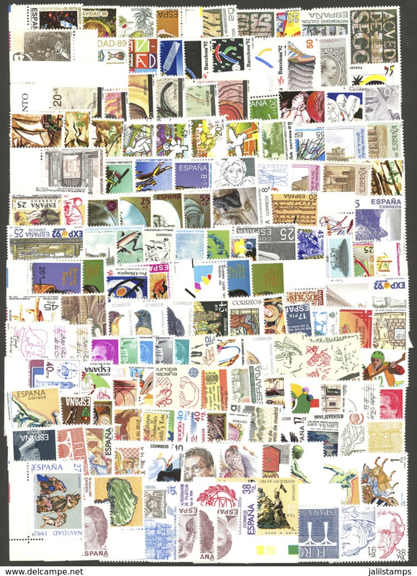SPAIN: Lot Of SEVERAL HUNDREDS MNH Stamps And Souvenir Sheets Issued Between 1985 And 1993, All Of Excellent Quality And - Andere & Zonder Classificatie