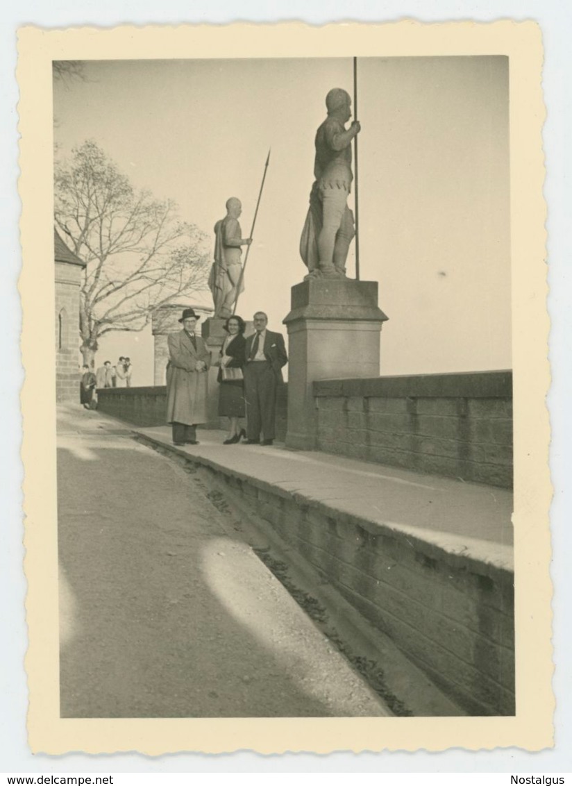 Foto Auf Der Burg Hohenzollern Bei Hechingen 1953 (182) - Lieux